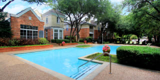 Kensington Square Gallery 39