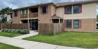 19317 Surrey Lane Gallery 1