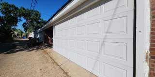 One Bedroom Apartment with Garage Parking! Gallery 7