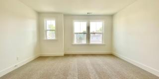 5 Bedroom, 3.5 Bathroom Home w/ Office and 2 Car Garage Gallery 36