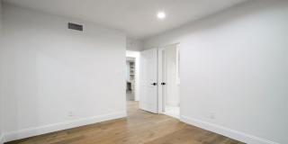 4732 Del Moreno Drive Gallery 37