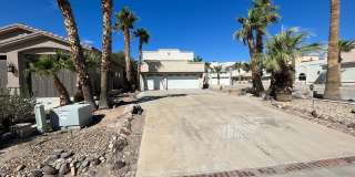 Riverfront 4 Bedroom Vacation Home Includes utiliities Gallery 5