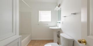 342 Mathews Avenue NE Gallery 14