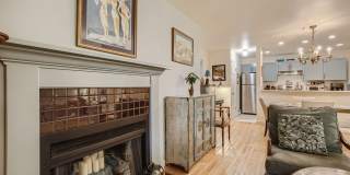 Ideal Downtown 1 BDR Close to Shops & Trails Gallery 23