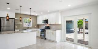 2100 North Seacrest Boulevard Gallery 4