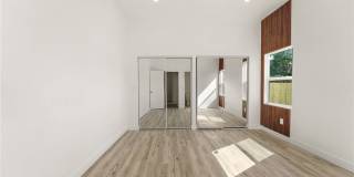 10730 Strathern Gallery 21