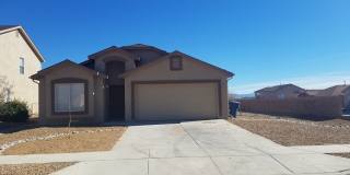 4 bed 2 bath home- New Carpet! Gallery 1