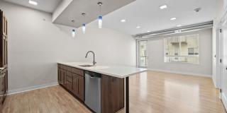 The Maxwell Downtown Des Moines Gallery 44