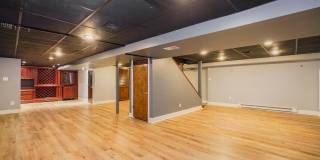 828 Kingston Road Gallery 27