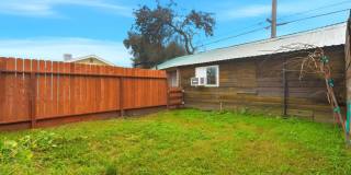 910 N Kaweah Street Gallery 19