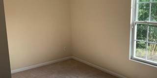 4180 Dalcross Road Gallery 6