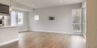 3 Bedroom townhome in Lakewood Gallery 10