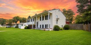 Spacious 4-Bedroom Home on a Large Lot in Toms River Gallery 1