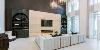 Tapestry Nona Gallery 18