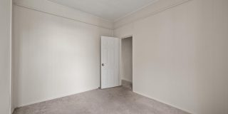 225 N LUZERNE Avenue Gallery 27