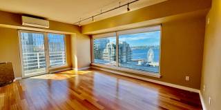 $500 OFF FIRST MONTH'S RENT!!!! Views of Puget Sound and iconic great wheel. Renovated condo in highly desirable Newmark Towers. Gallery 3