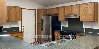 1138 NE Conser Pl Gallery 3
