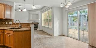 Marvelous 3 Bedroom House In Mill Creek Manor! Gallery 9
