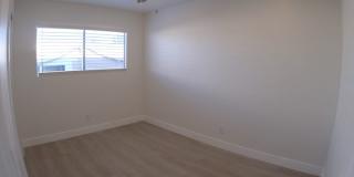 2275 Grand Ave Gallery 16