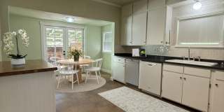 *Charming 2 Bedroom Home in Roseville’s Historic District with Bonus Detached Space* Gallery 9