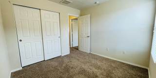 3 bed 2 bath 1400 sq ft home Gallery 13