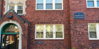 The Green Lodge Gallery 36