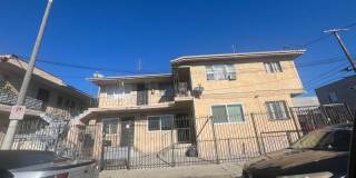Upstairs 1 Bedroom / 1 Bathroom Apartment – Los Angeles Upstairs 1 Bedroom / 1 Bathroom Apartment – Los Angeles Gallery 1