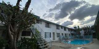 3747 CLARINGTON AVE Gallery 79