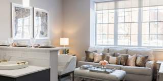 The Residence at 1555 Elm Gallery 20