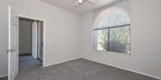 750 E Northern Avenue Gallery 18