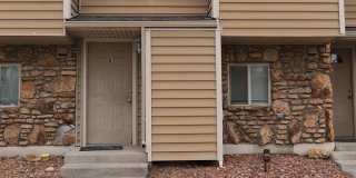 2 bed 1 Bath townhouse Gallery 1