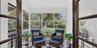 Desirable Area Gallery 23