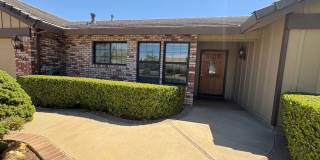 Spacious 4 Bedroom Home in Quiet Galt Neighborhood Gallery 4