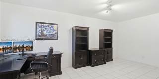 21221 NE 3rd Ct Gallery 8