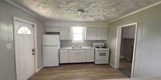1521 & 1521 1/2 E Kirby Ave (AARC Management, LLC) 1521 & 1521 1/2 E Kirby Ave (AARC Management, LLC) Gallery 8