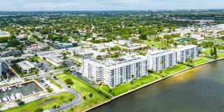 301 Lake Shore Drive unit: 411 Gallery 2