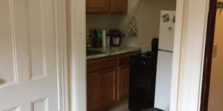 Good sized studio for 9/1 in a hot location! Gallery 6