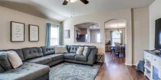 1606 Meadow Creek Drive Gallery 5