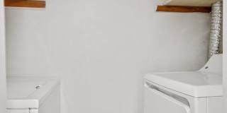 Sycamore Square Gallery 17