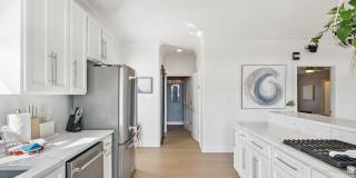 204 Sandstone St Gallery 99