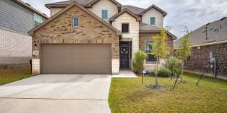 Room in 4 Bedroom Home in San Antonio Gallery 1