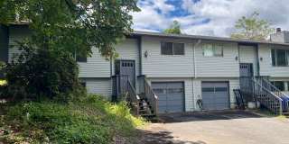 Updated Milwaukie Home - Huge Yard, Basement, and Garage Included! Gallery 1