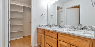 Beautiful 3-bedroom 2 bath Home in Bella Vista! Gallery 16