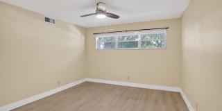 830 S Hollybrook Drive unit: 204 Gallery 4