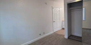 OCEAN BEACH - Spacious 2 bedroom with bonus room/office property close to OB Park & More! Gallery 10