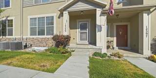 Newly Remodeled & Spacious 4-Bed Townhome in Herriman! Gallery 1