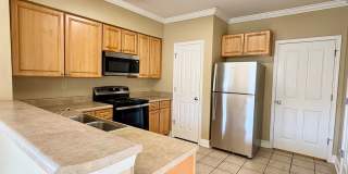 3BR Townhome Near LSU – Convenient & Spacious Gallery 7