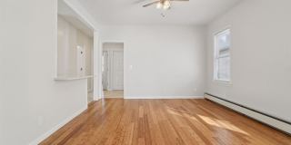 403 Abington Avenue Gallery 9