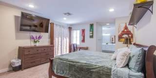 Spacious, Stylish, and Fully Furnished – Luxury 5-Bedroom Home in Henderson Gallery 23