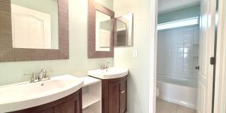 Spacious 4BR Home with Solar Panels, Downstairs Primary & Fenced Yard Gallery 38